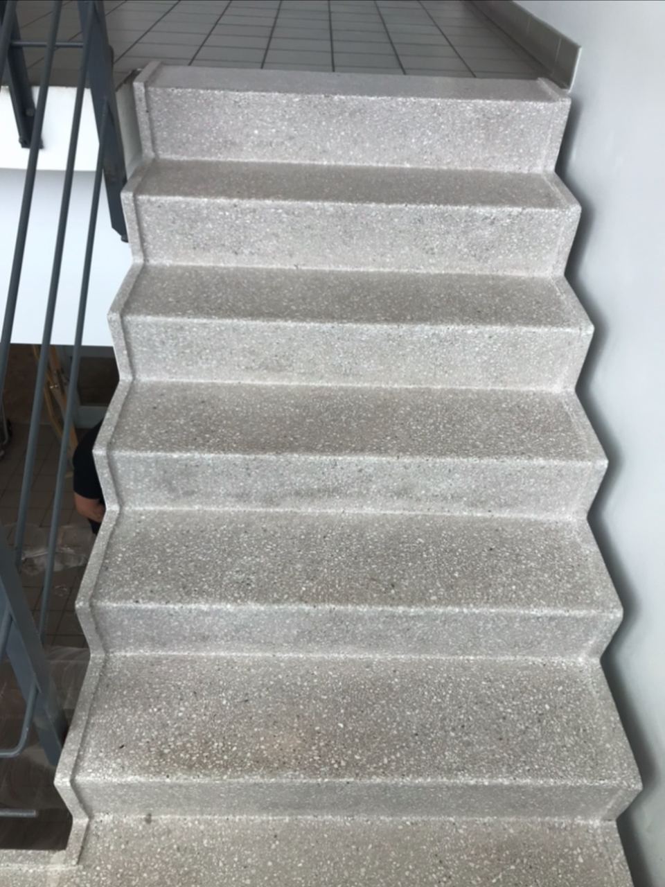 Terrazzotrappa efter slipning och polering